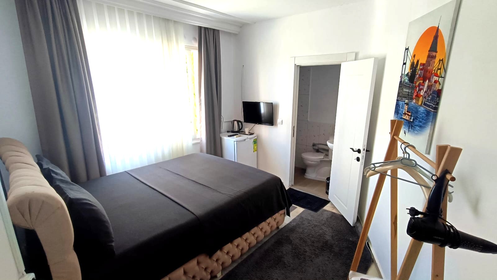 STANDART ÇİFT KİŞİLİK ODA NO:3